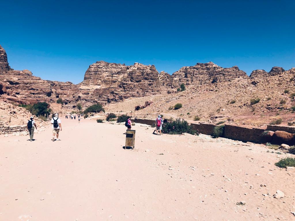 130ad65b-2781-4158-8c37-320eef5859c3