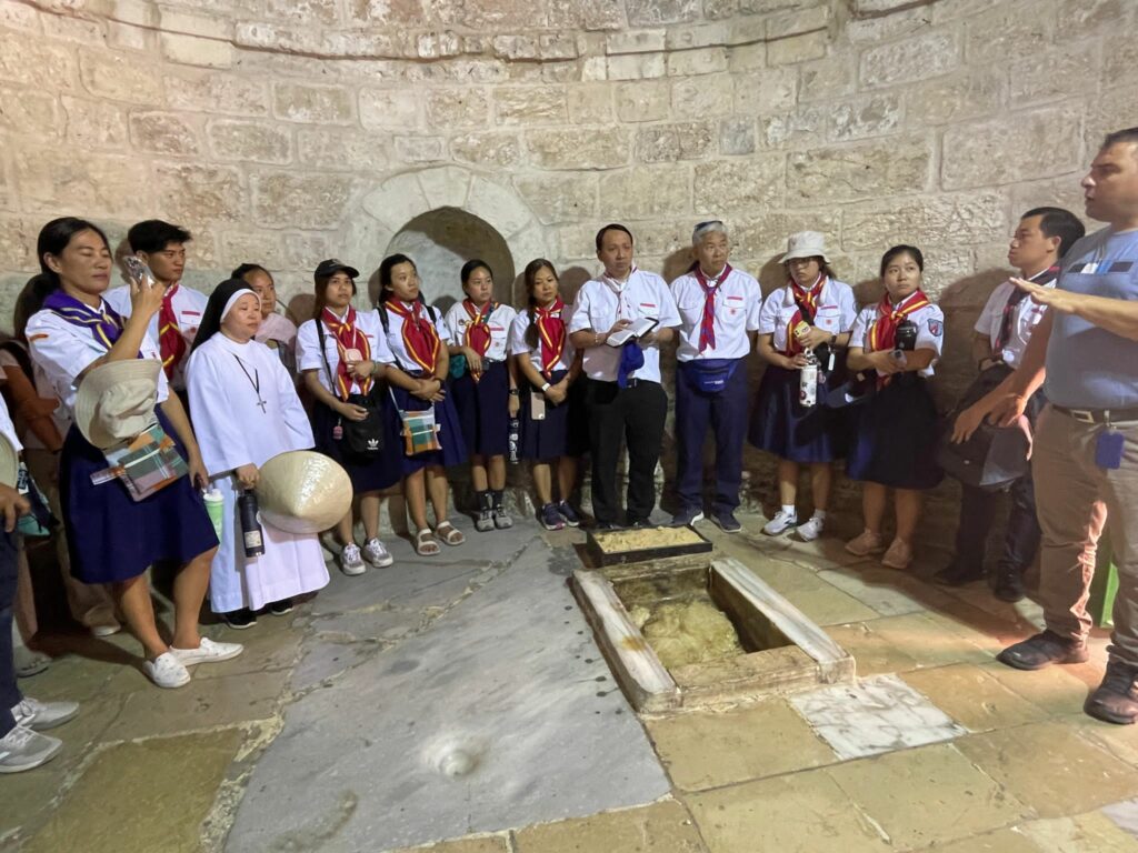 5b96dfaf-7e7f-4393-a735-56f1484bff7a