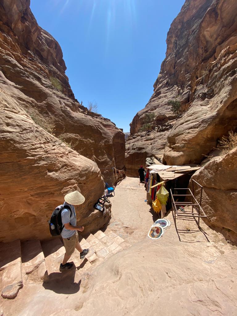 81a1a298-b44f-43d7-9e74-44c566d8180f