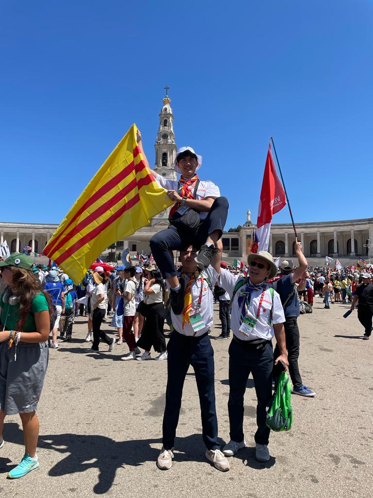 e2985d9f-564b-4b51-9cfa-0c1cf6504154