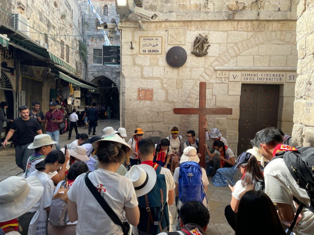 e9fa7539-4a1f-45f2-a5f0-abfd3f970b98