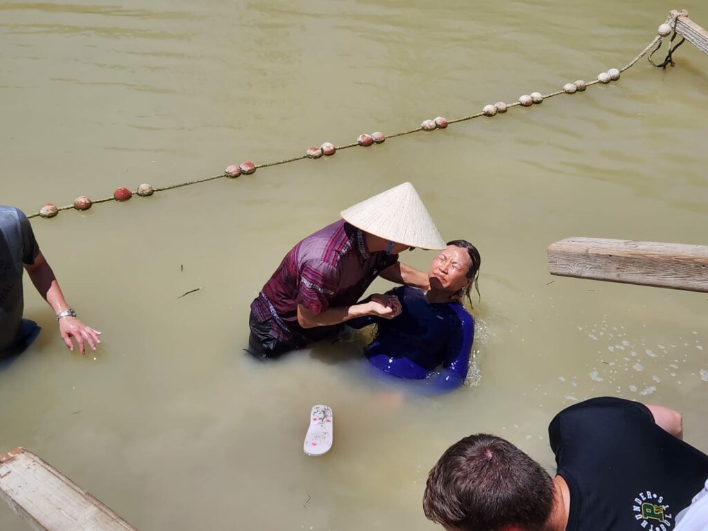 fa087f21-189f-4c79-abae-220d7354fa66